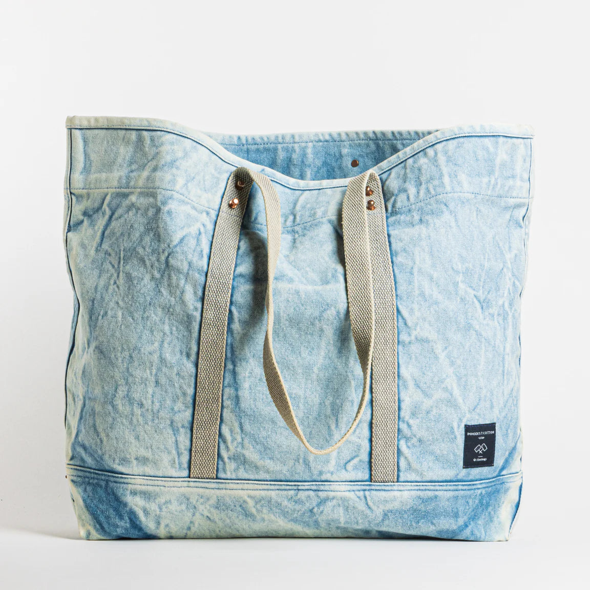 Large East West Tote