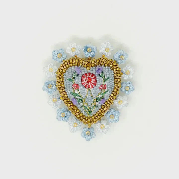 Heritage Heart Brooch Pin