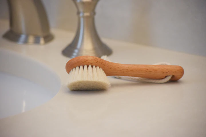 Face Brush with Handle